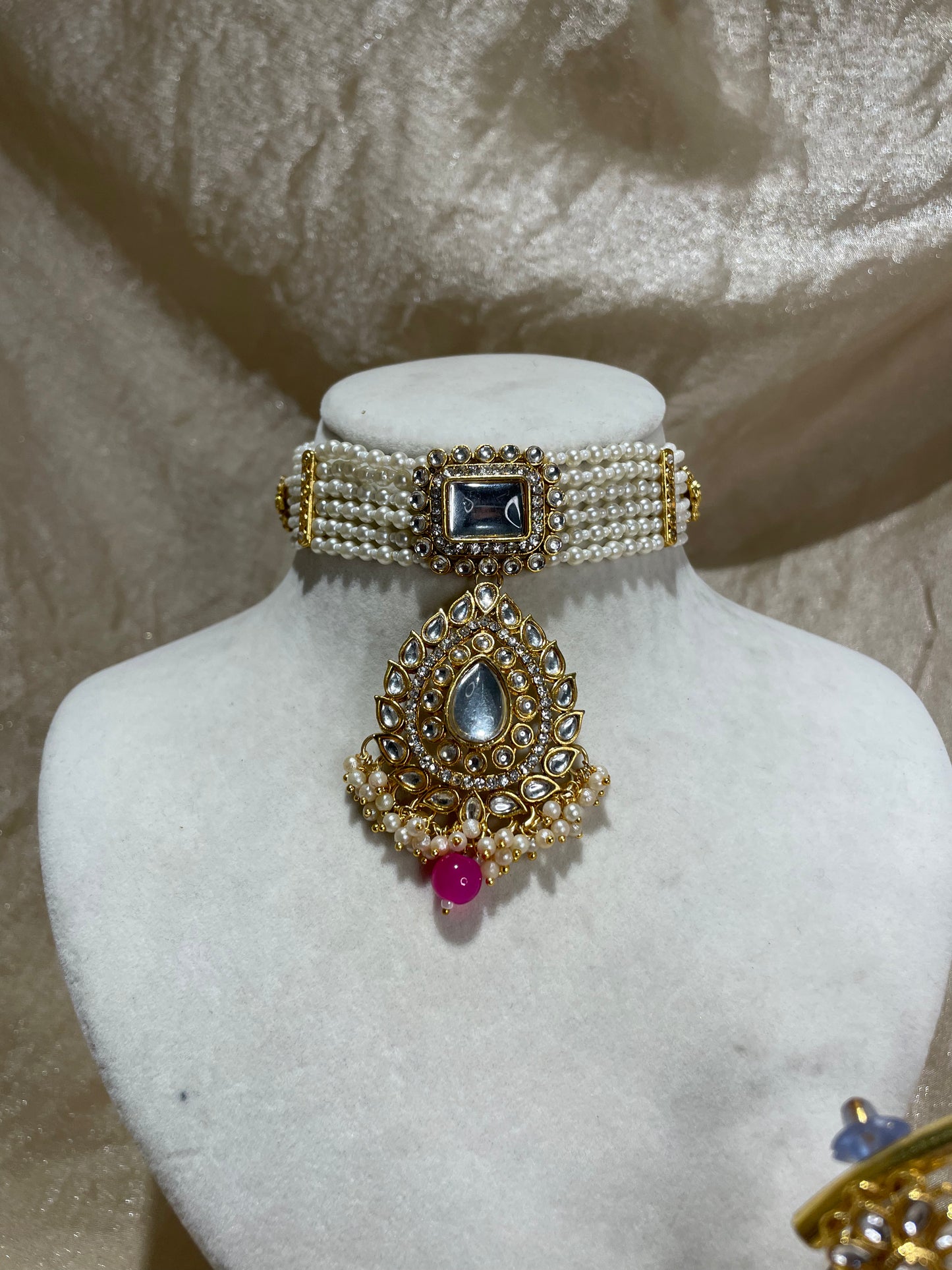 hot pink choker set
