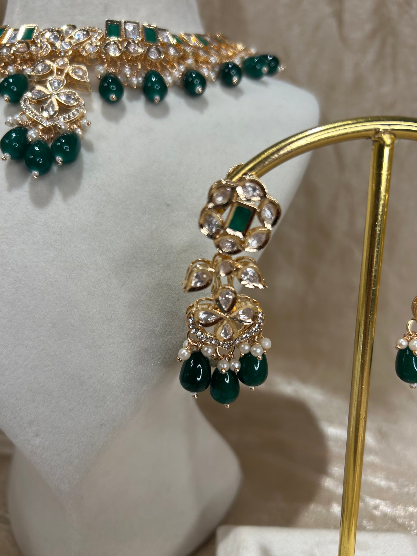 emerald green necklace set