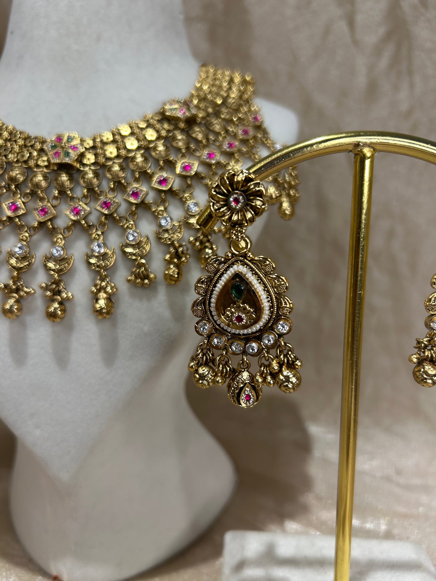 heavy gold necklace set