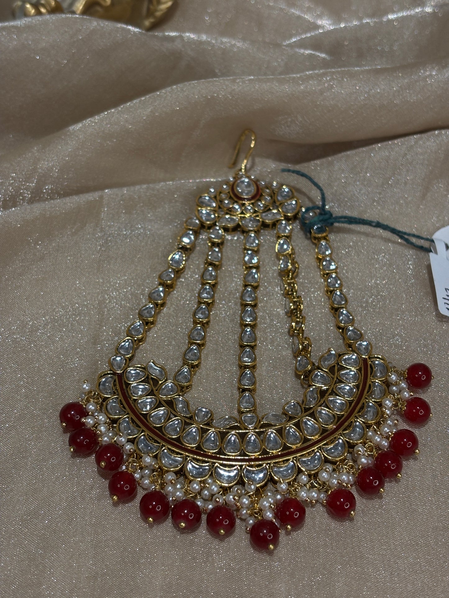 maroon kundan passa