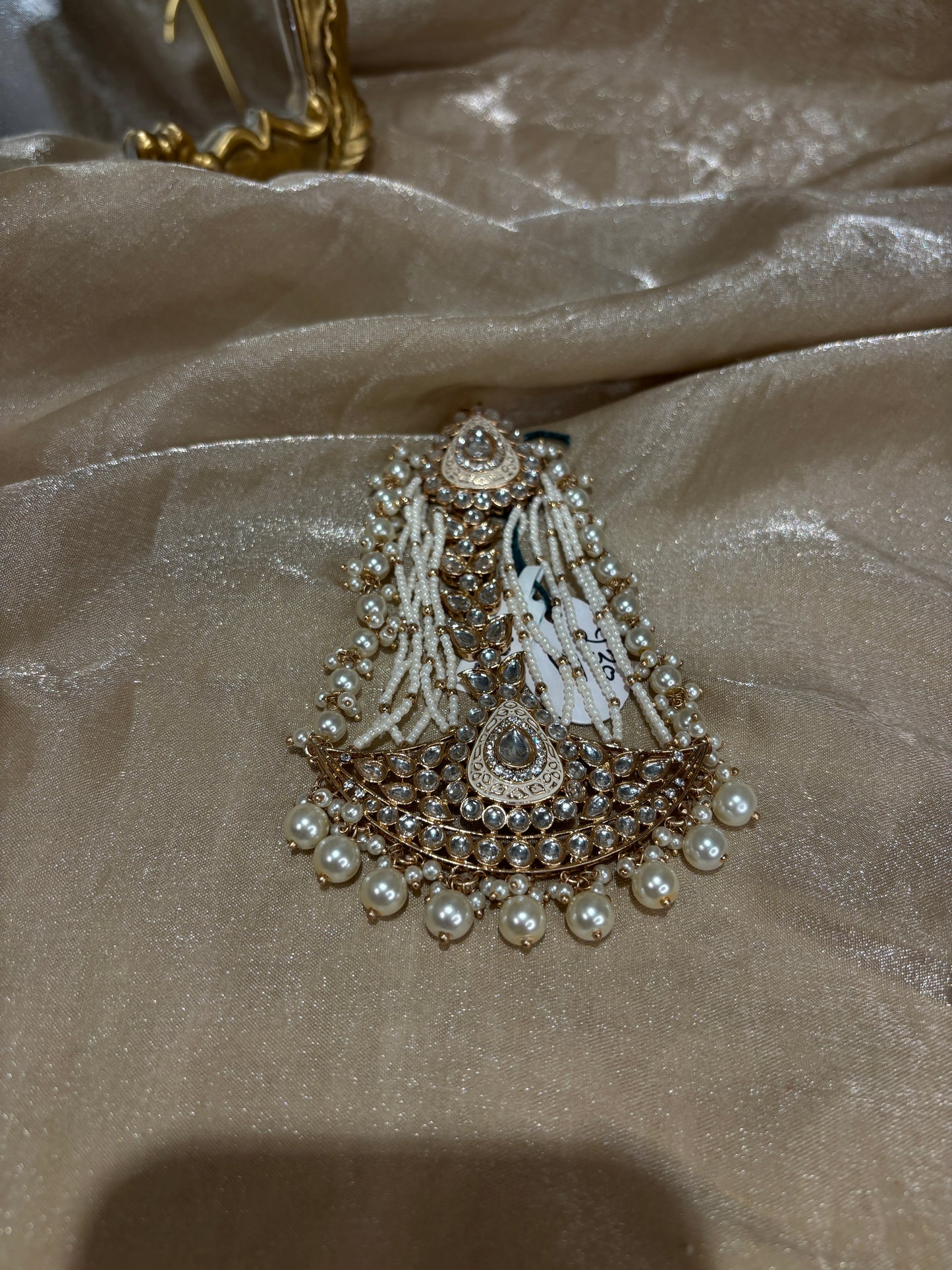 meenakari passa