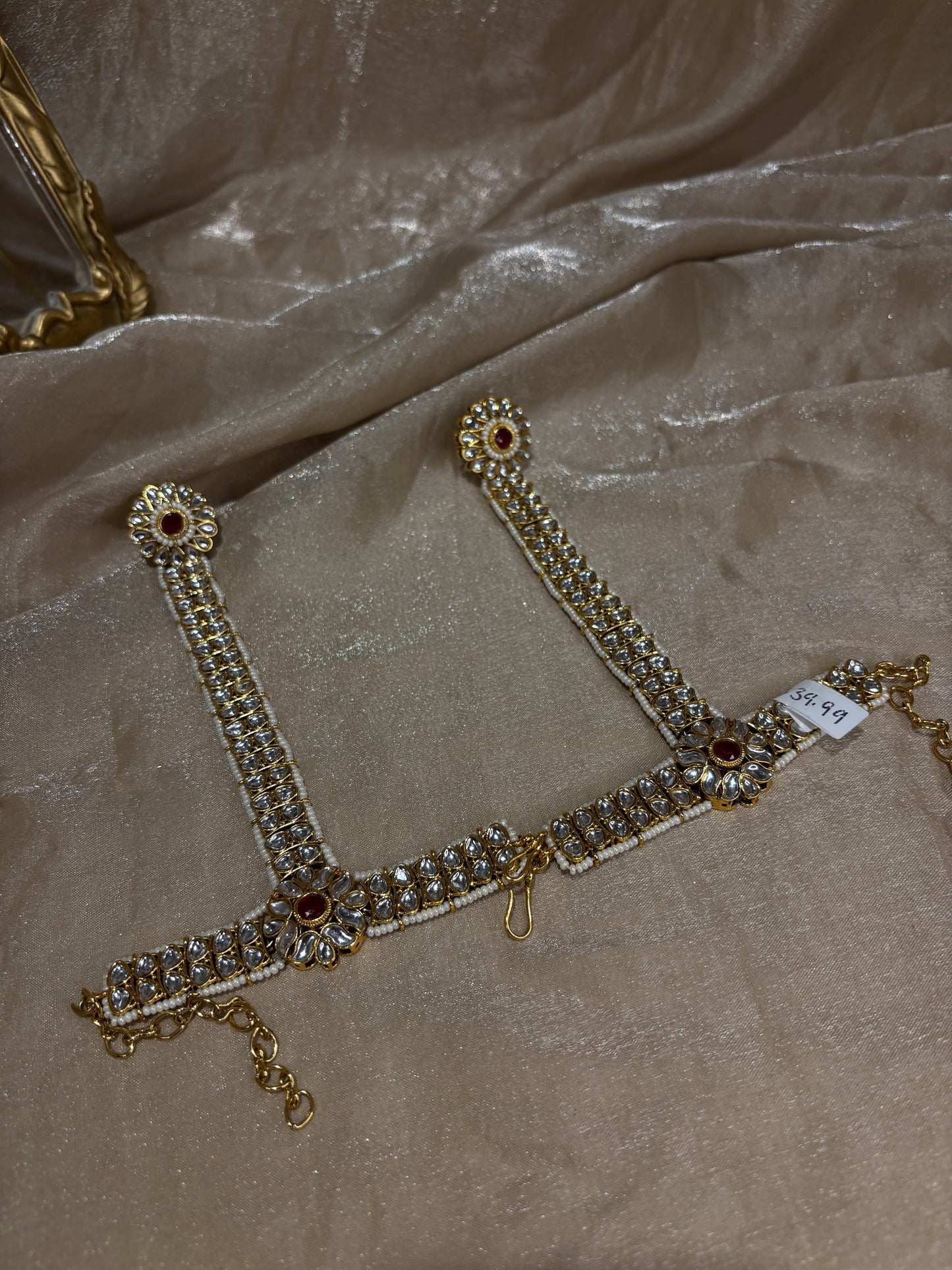 maroon hand accessories