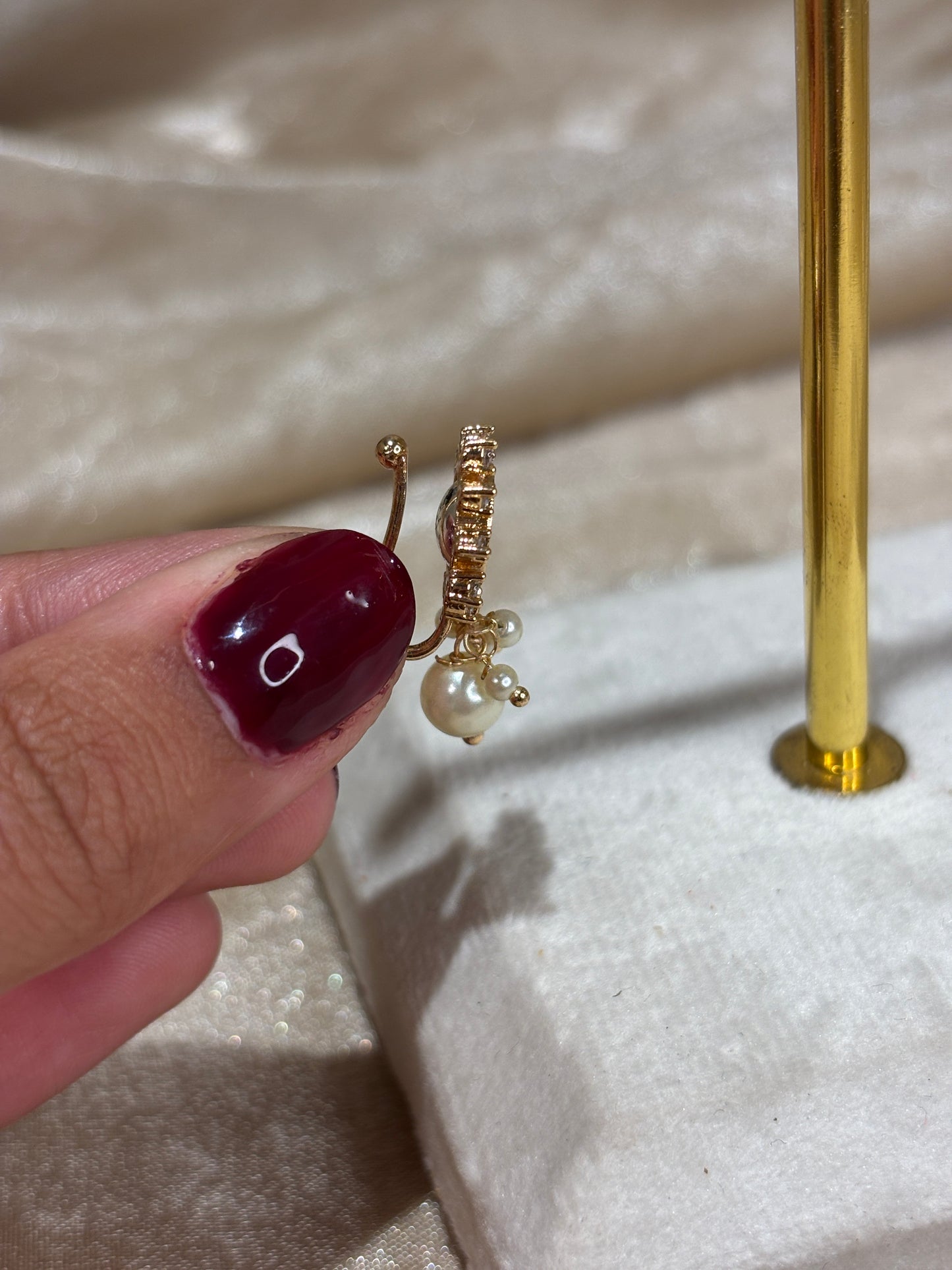 kundan nose stud