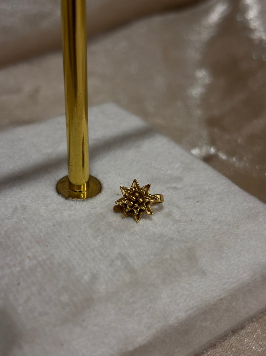 antique gold nose stud