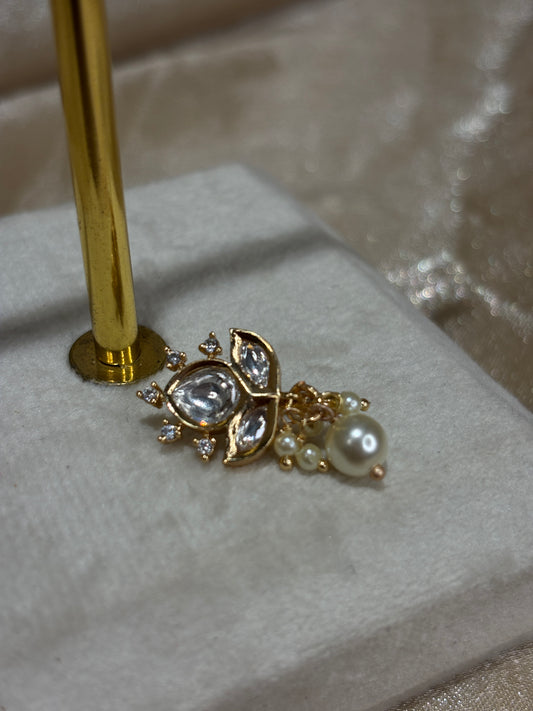 kundan nose stud