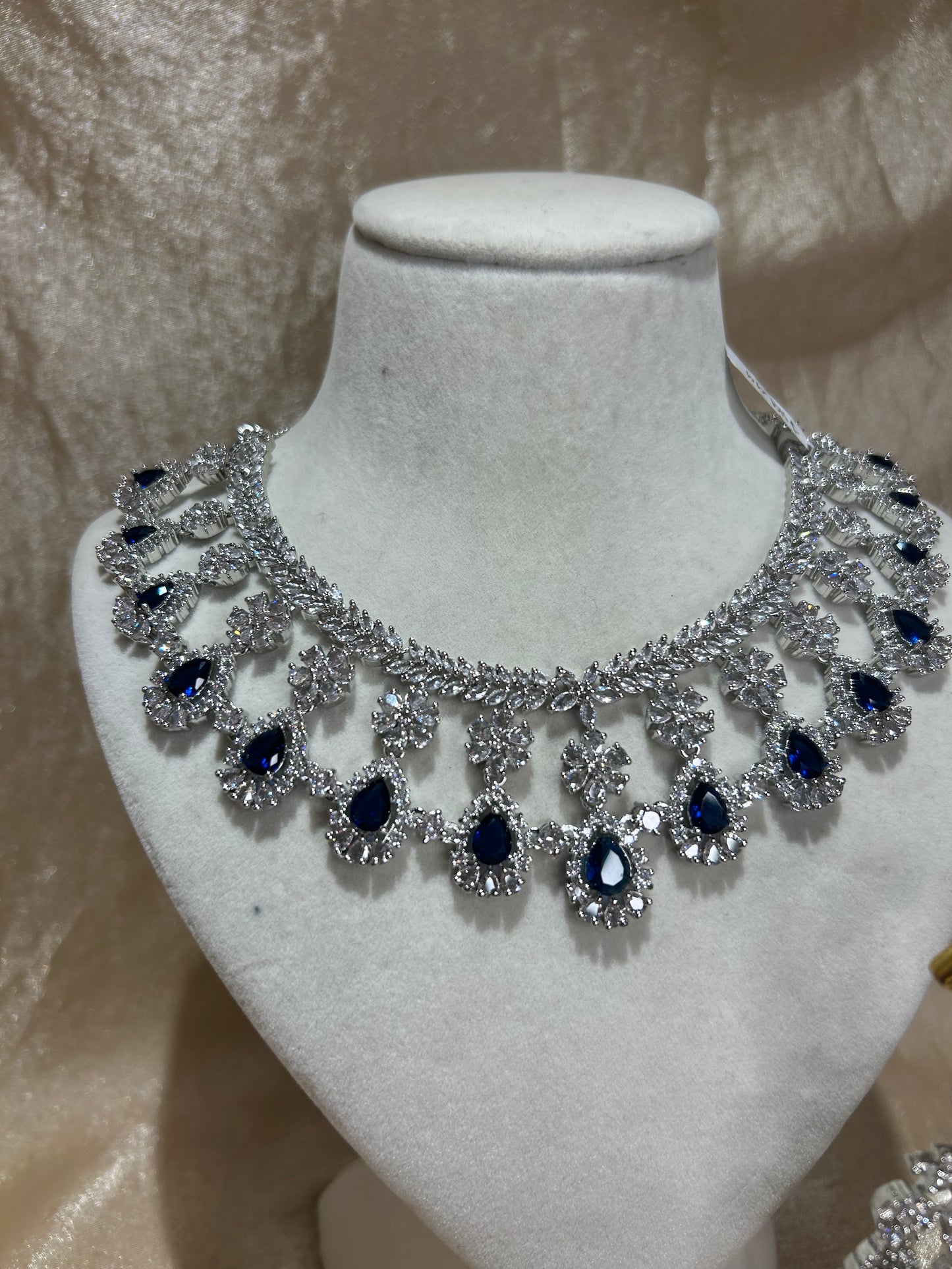 navy blue necklace set