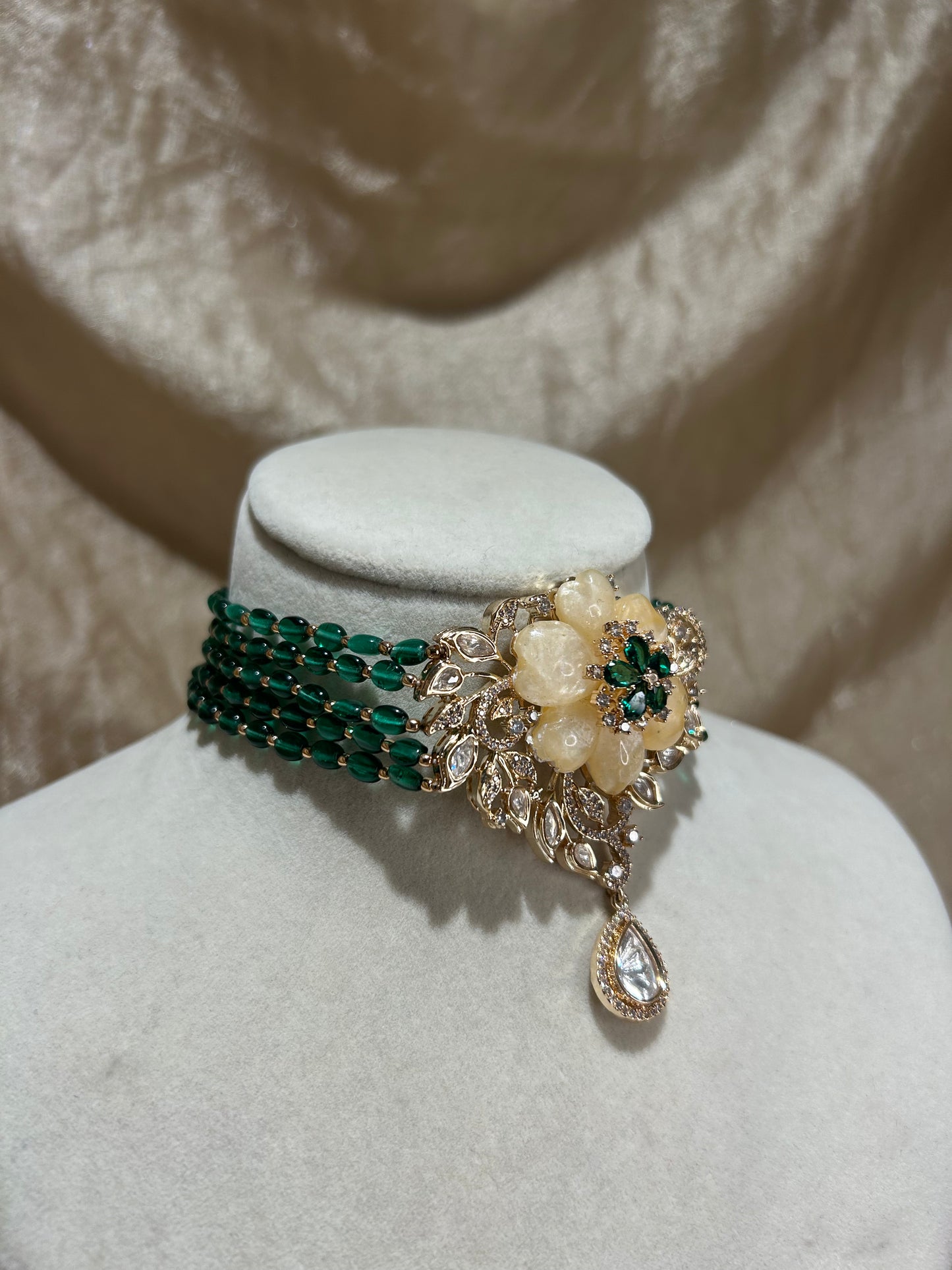 emerald green choker set