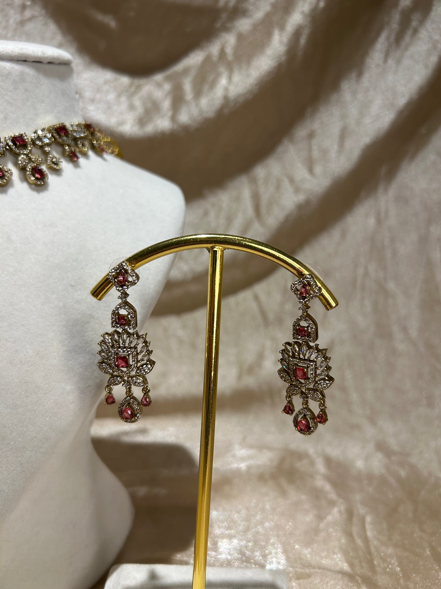 hot pink necklace set