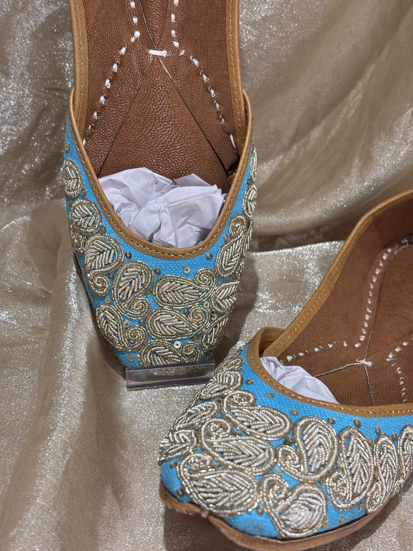 light blue punjabi jutti