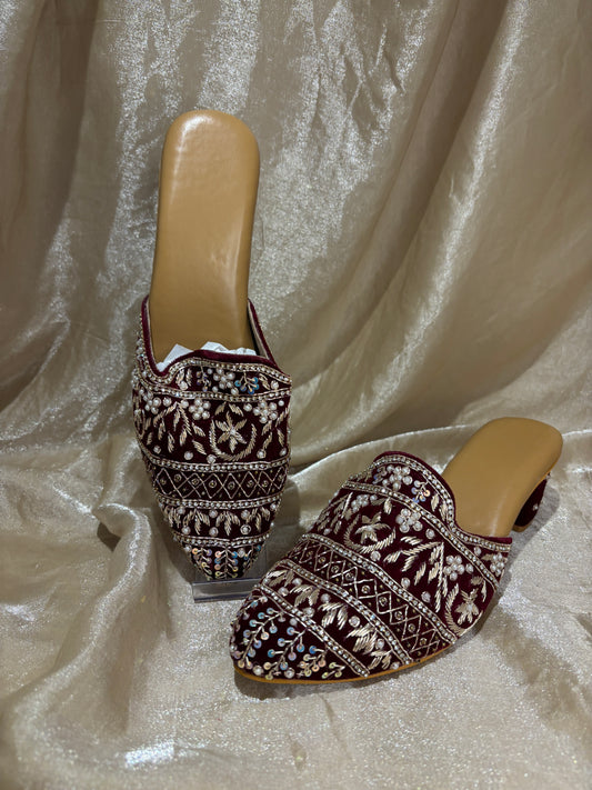 maroon heeled punjabi jutti