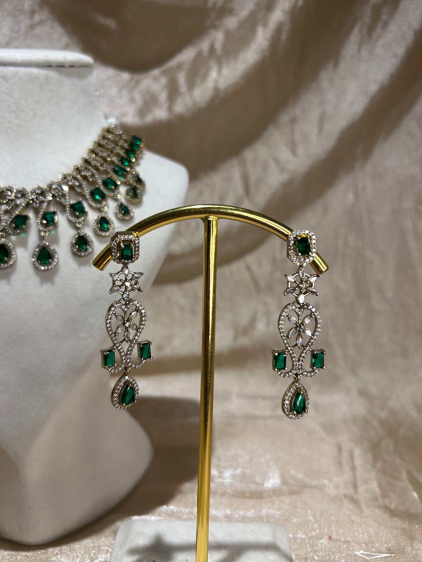 emerald green necklace set