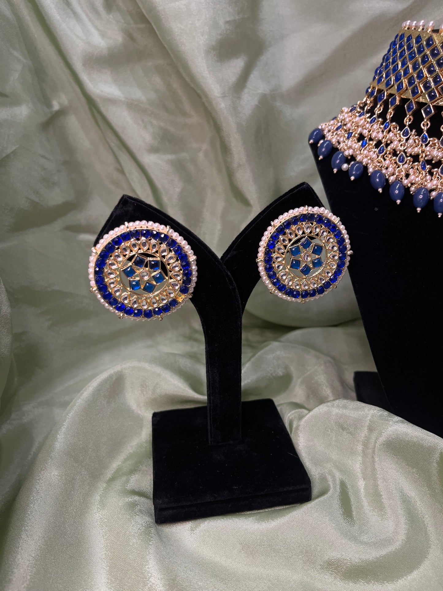 Royal blue white kundan choker set