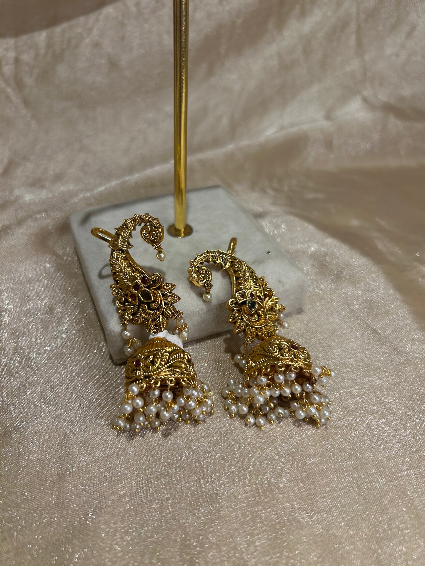 emerald green ear cuff