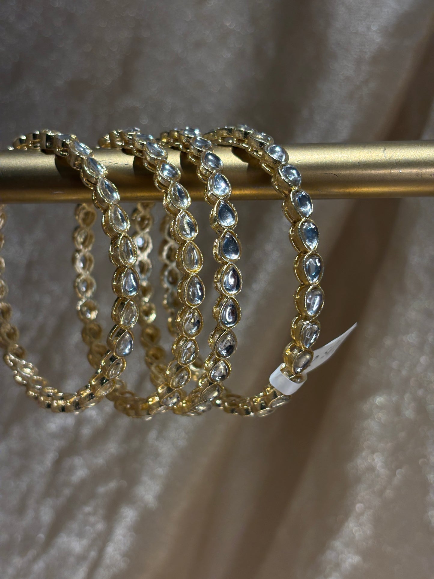 white gold kundan Kare