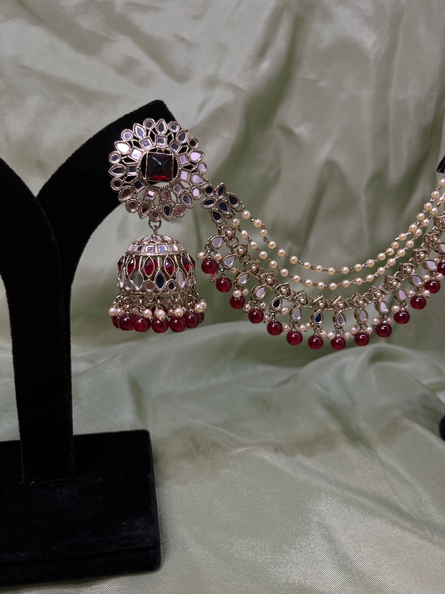 Maroon earring/tikka set with sahare