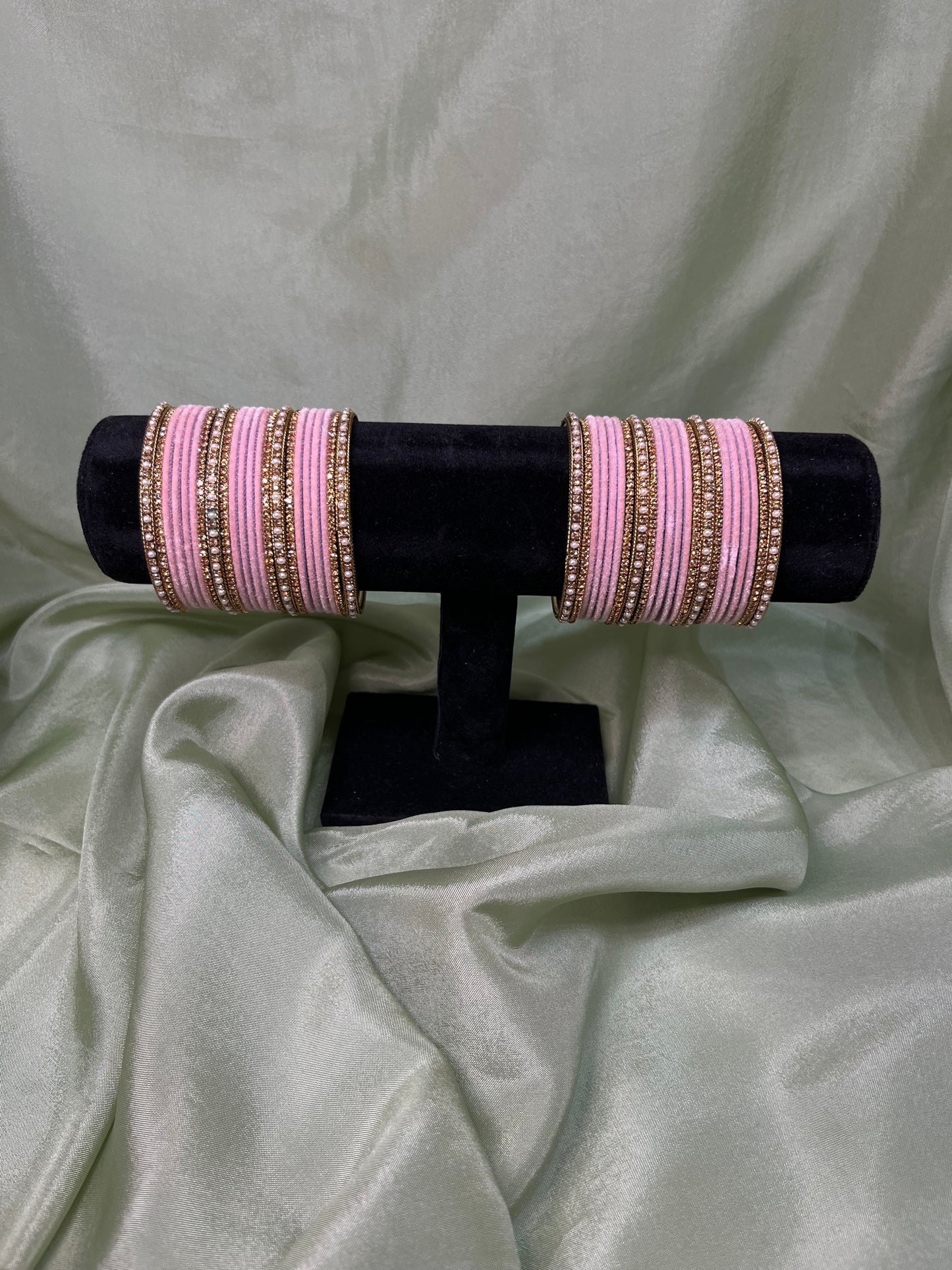 Dusty pink velvet pearl bangle set