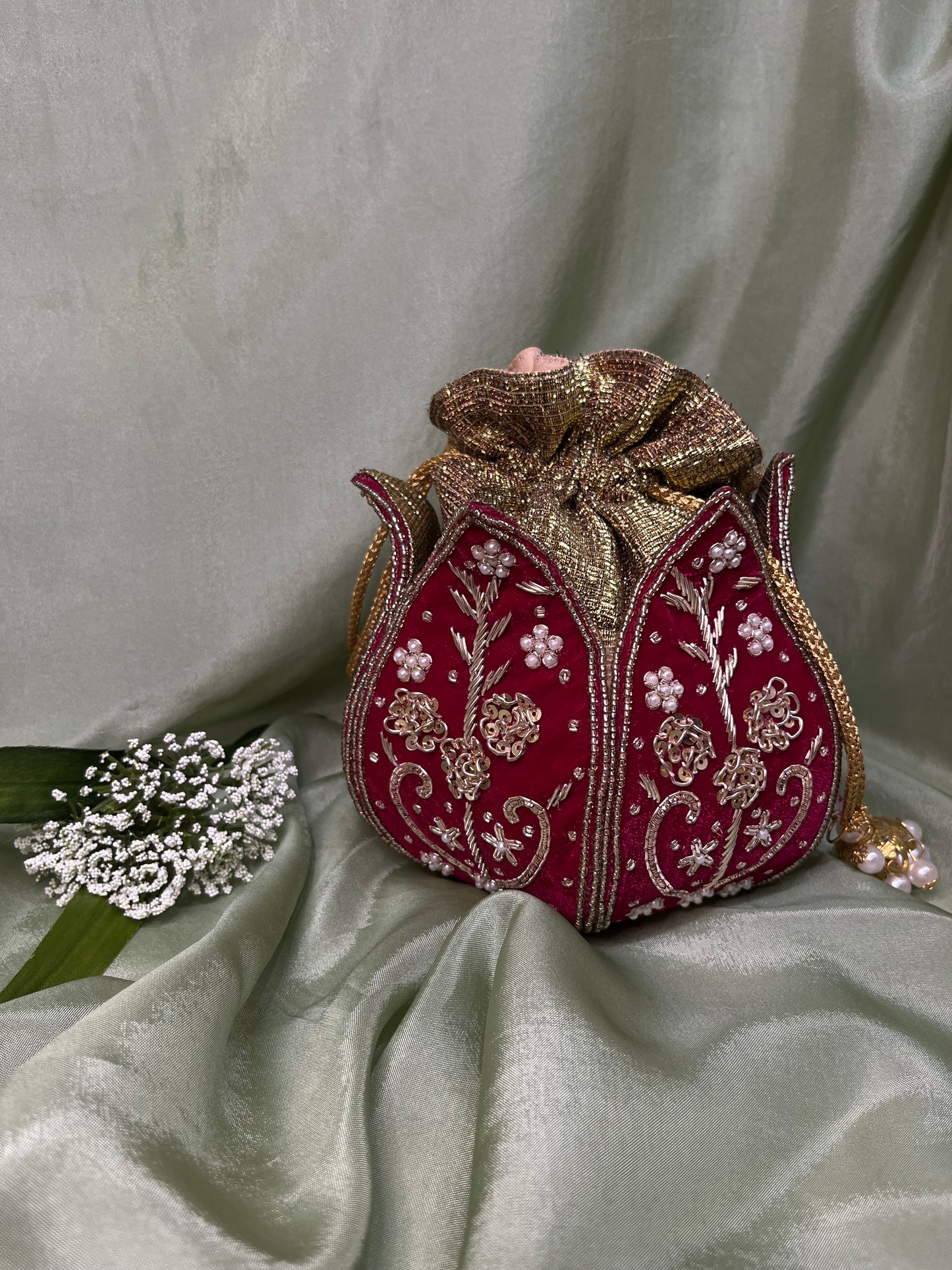 Magenta velvet potli