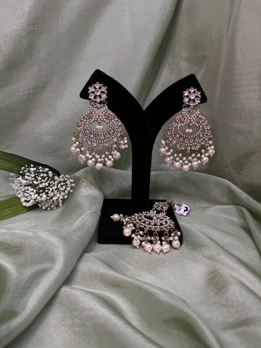 White earring/tikka set