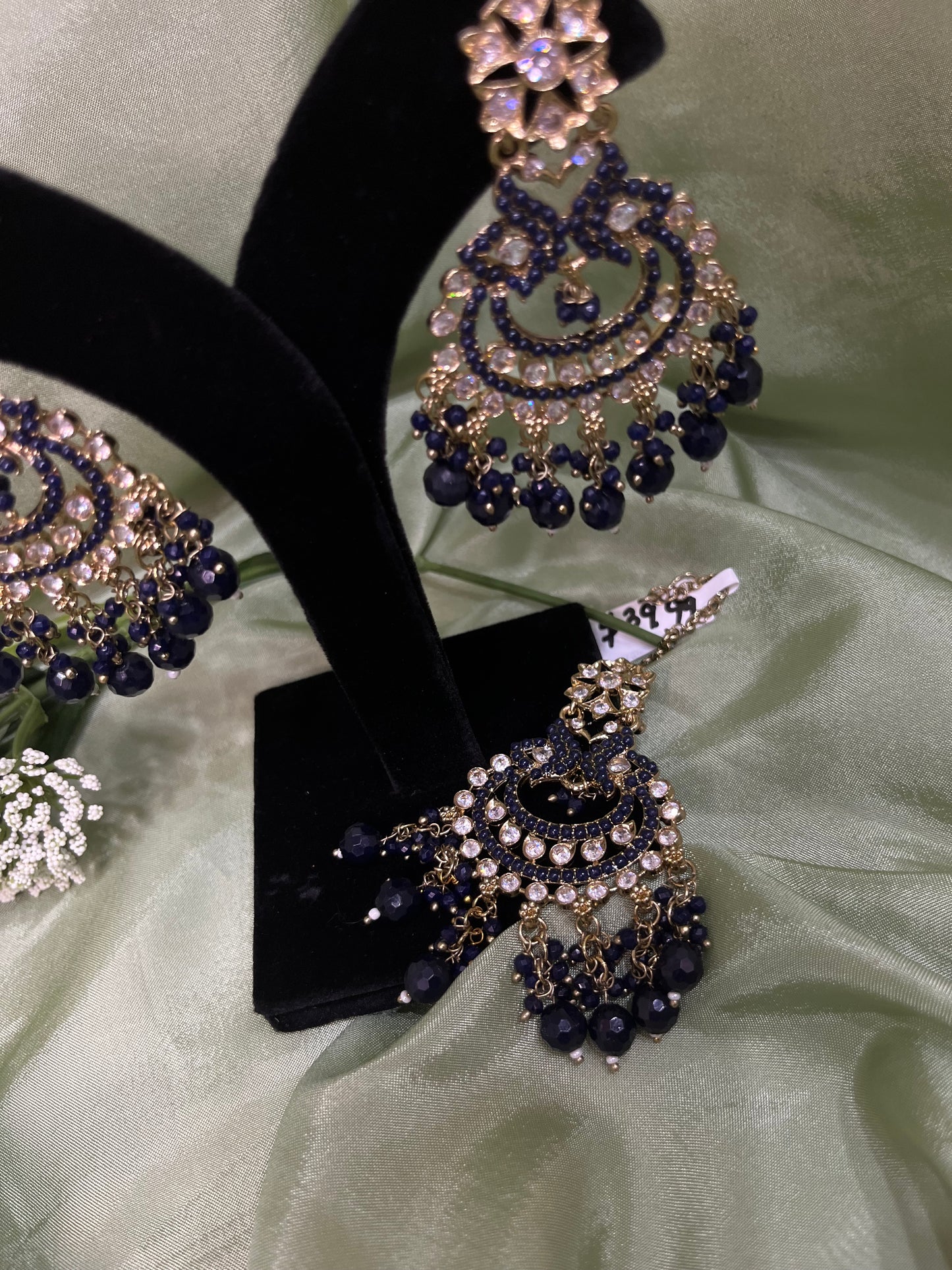 Navy blue earring/tikka set
