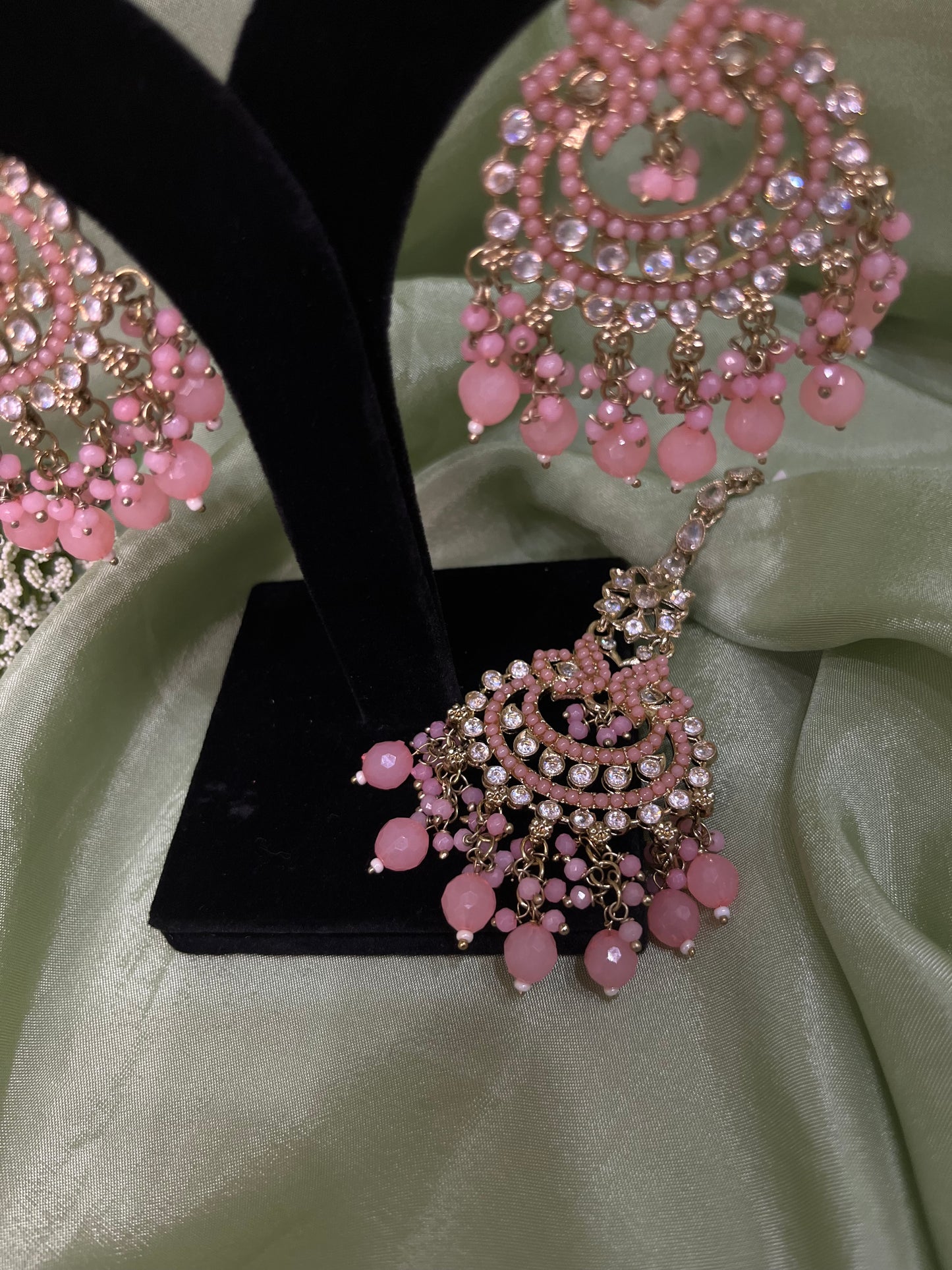 Baby pink earring/tikka set