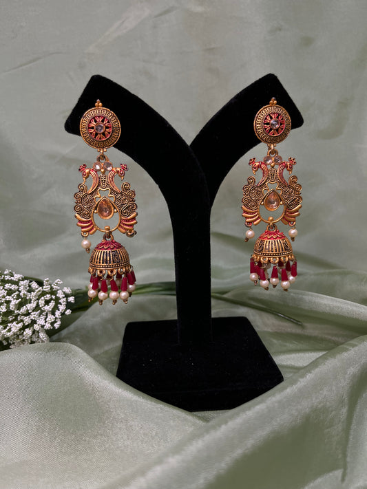 Morni earrings in maroon