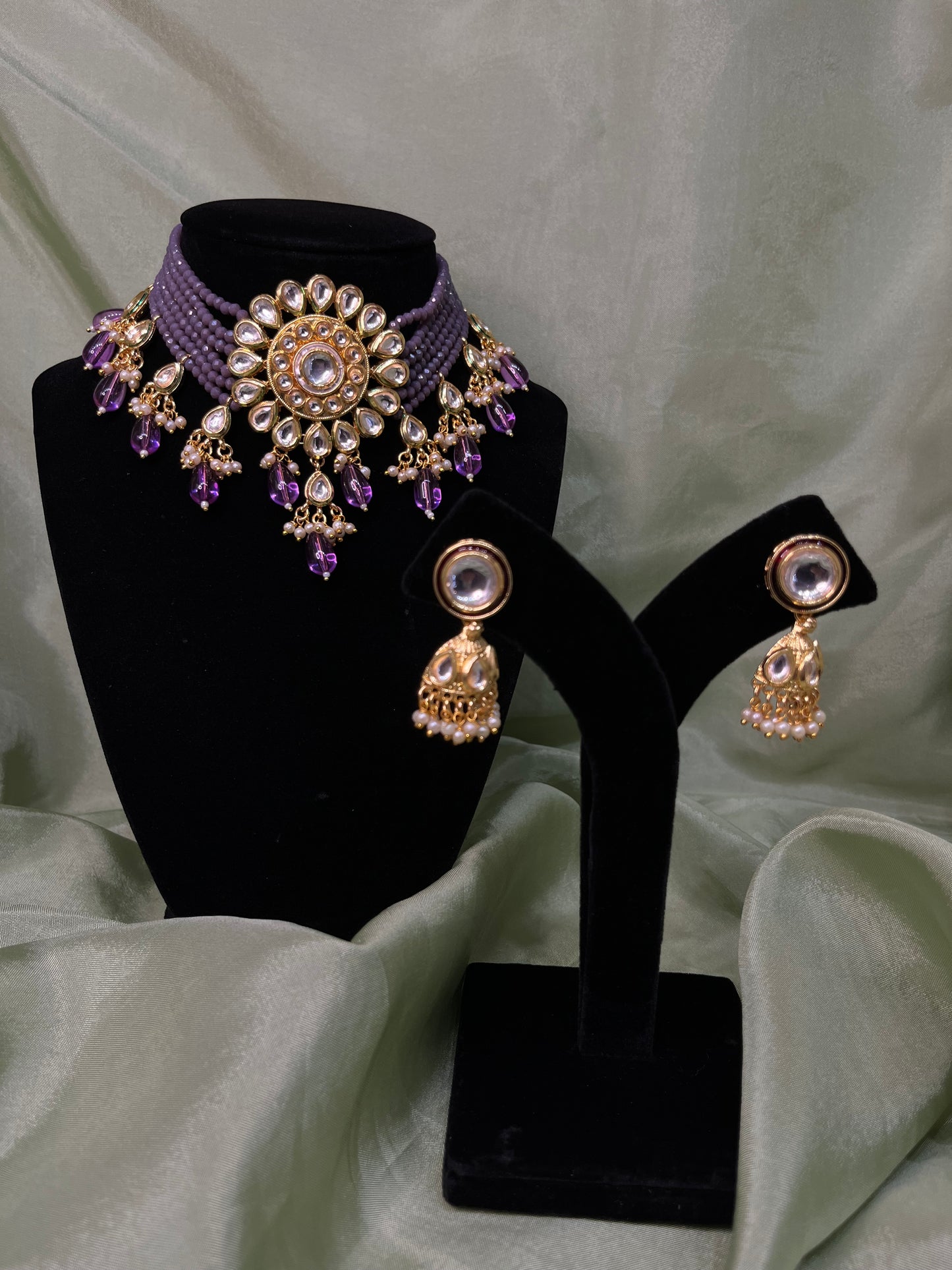 Purple kundan choker