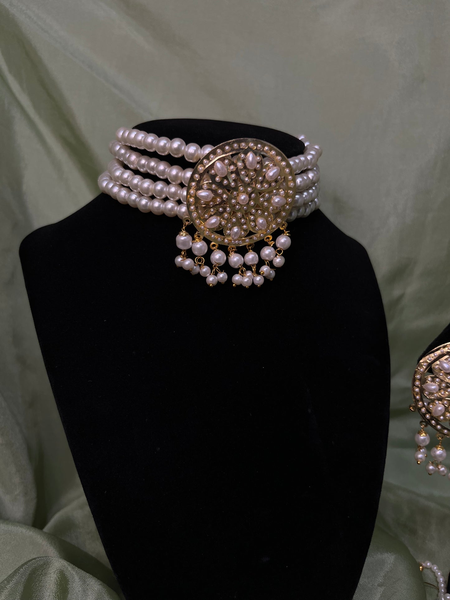 Jadau and pearl choker set