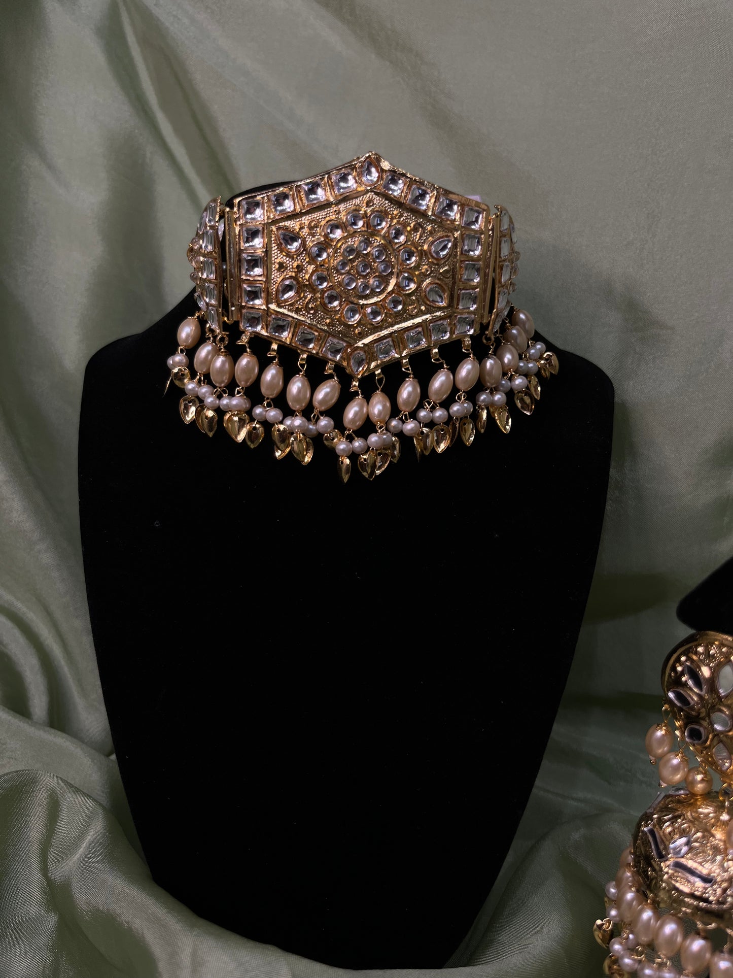 Statement jadau choker set