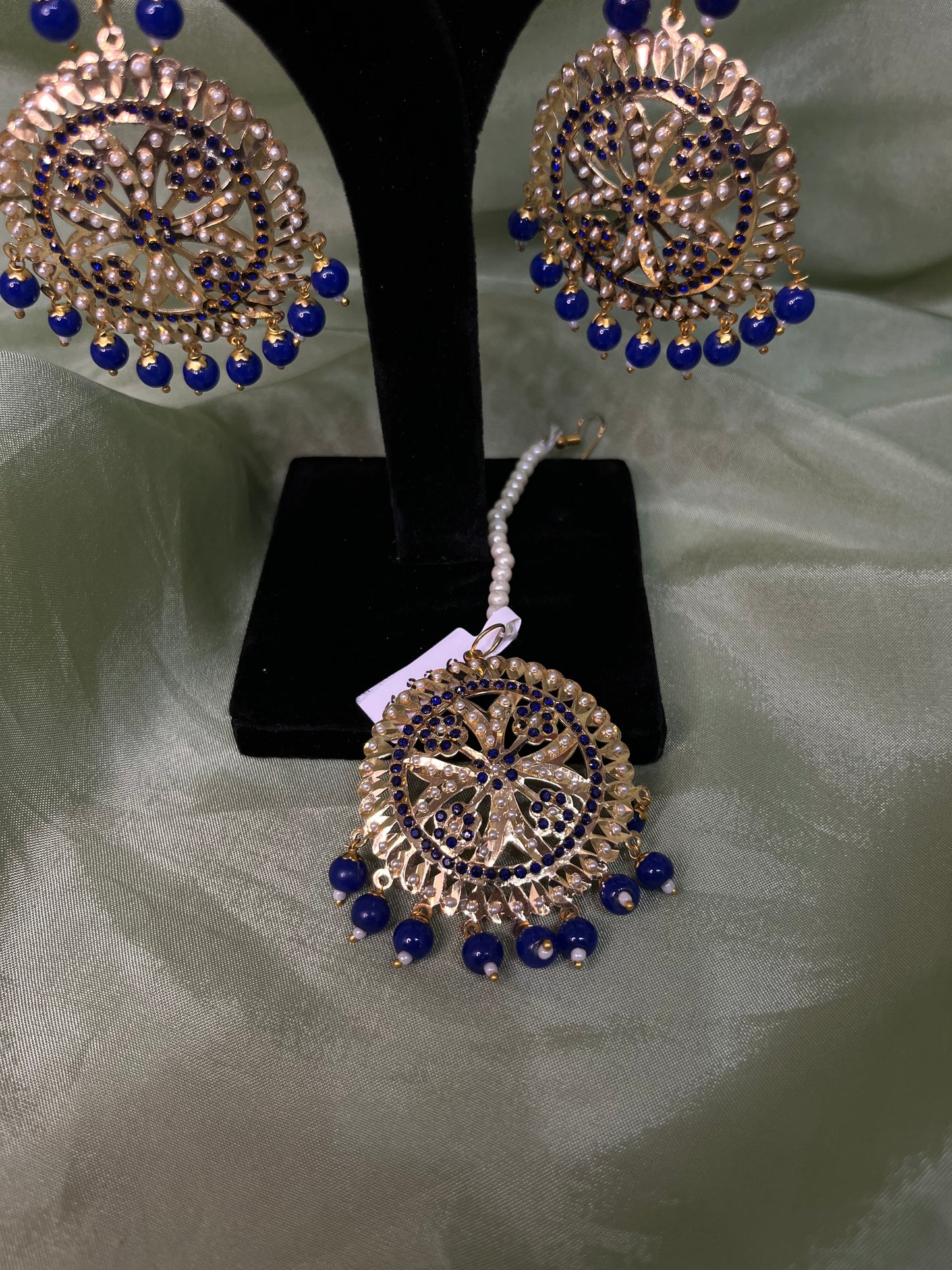 Royal blue jadau earring/tikka set