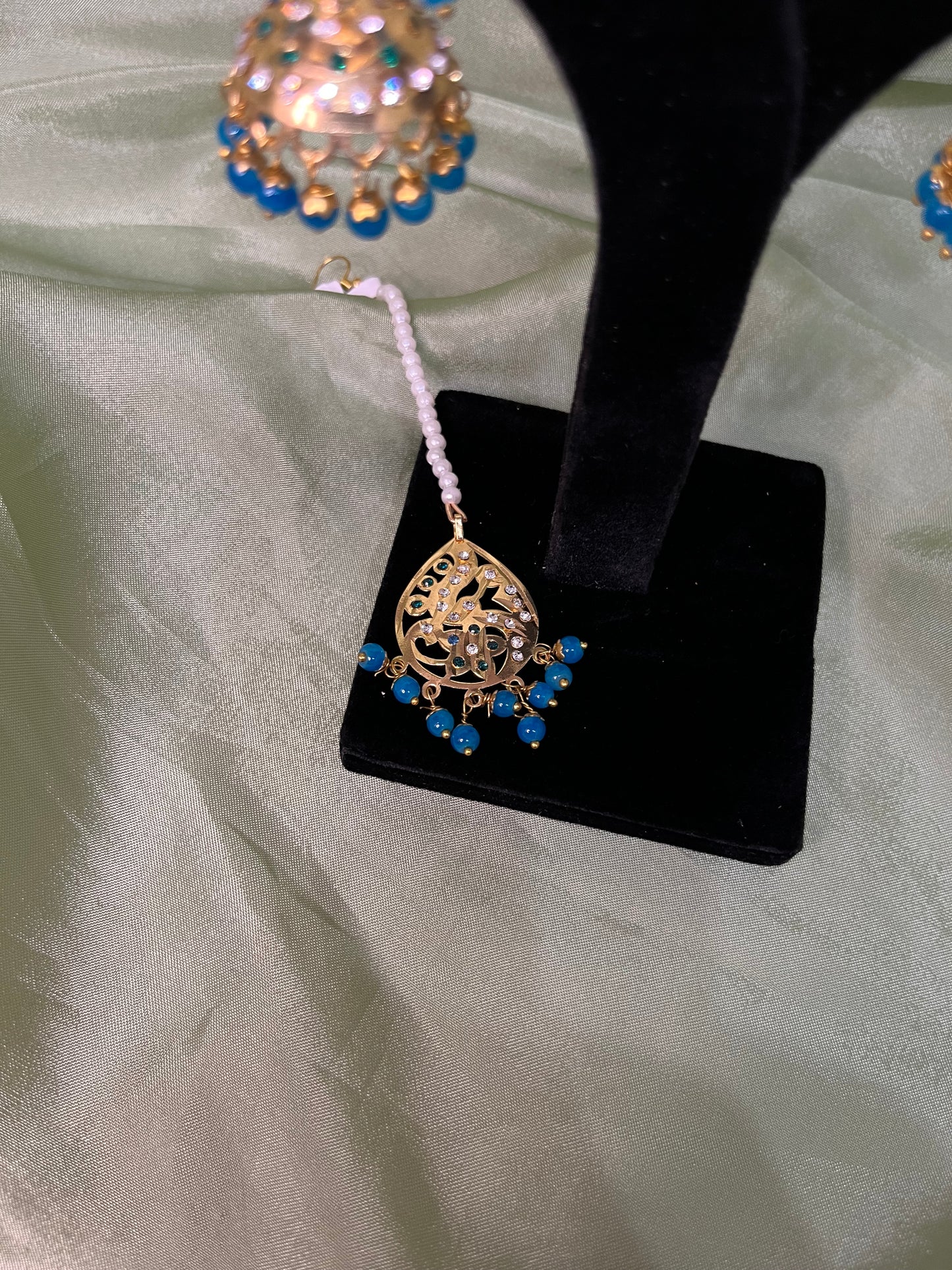 Frozi jadau earring/tikka