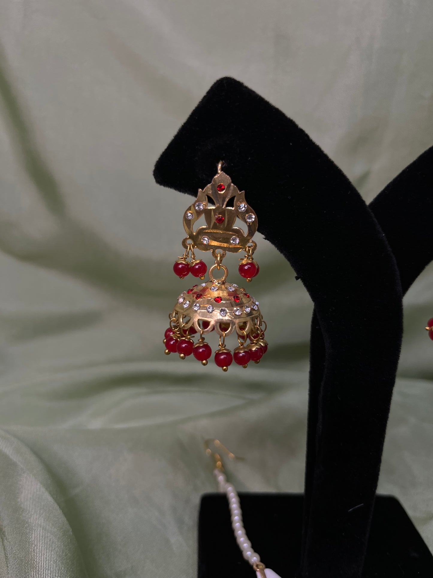 Maroon jadau earring/tikka set