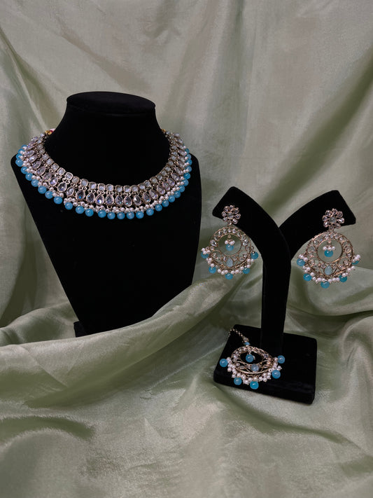Frozi necklace set