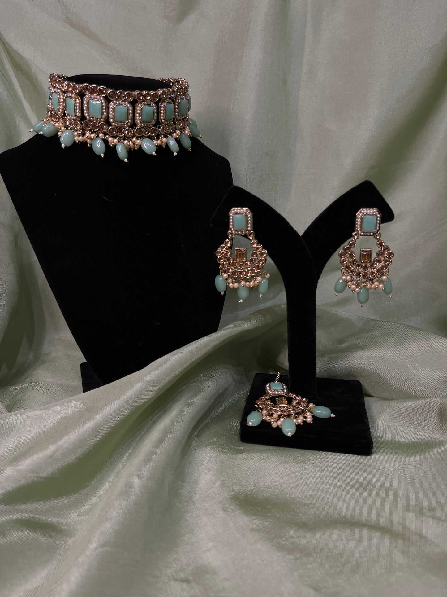 Mint green choker set