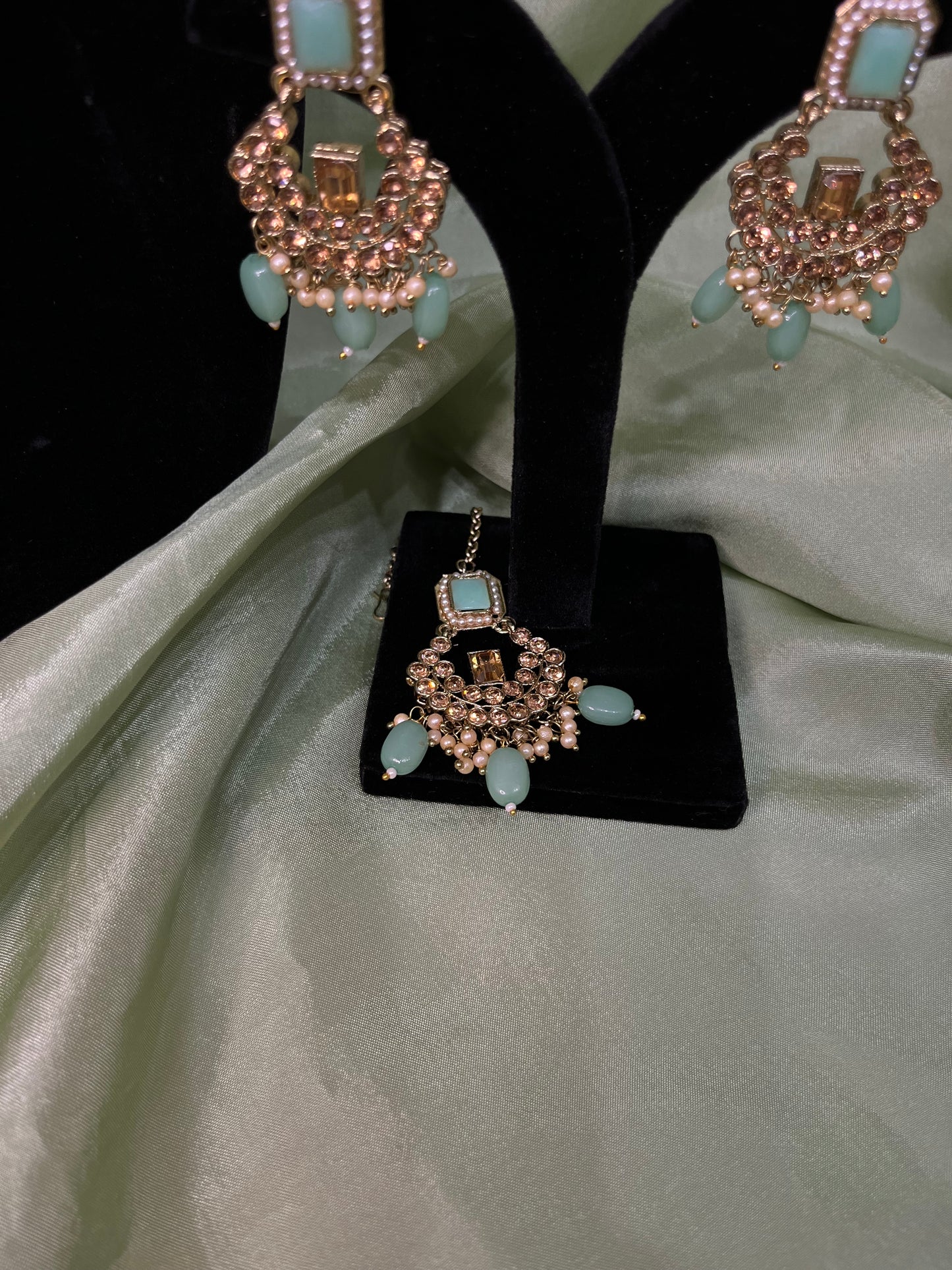 Mint green choker set