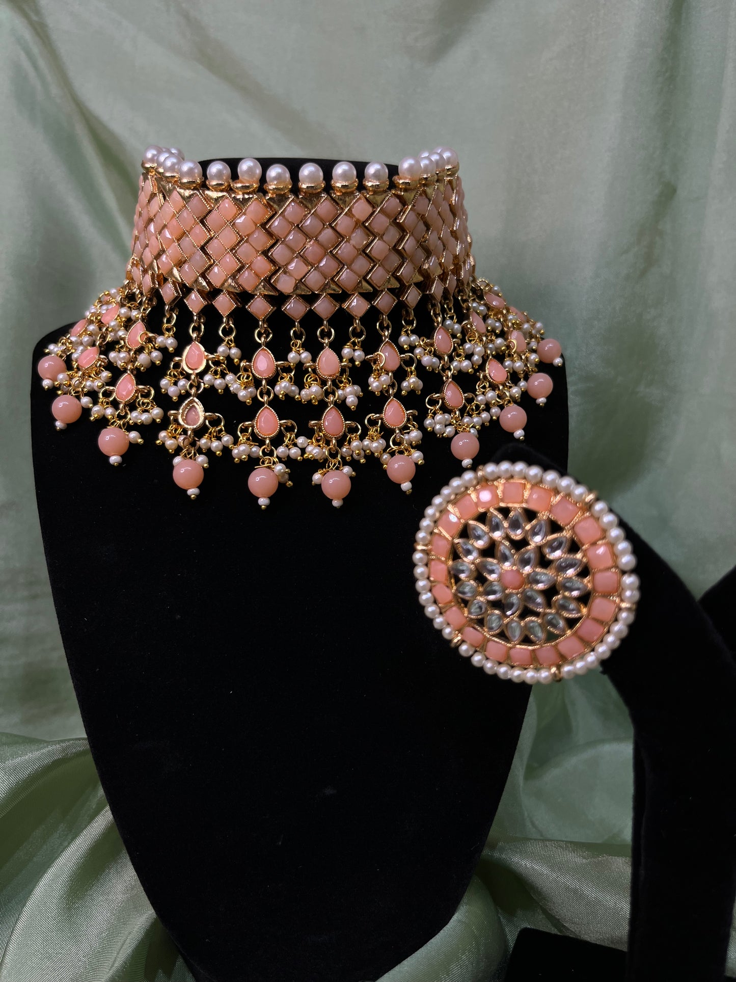 Peach white kundan choker set