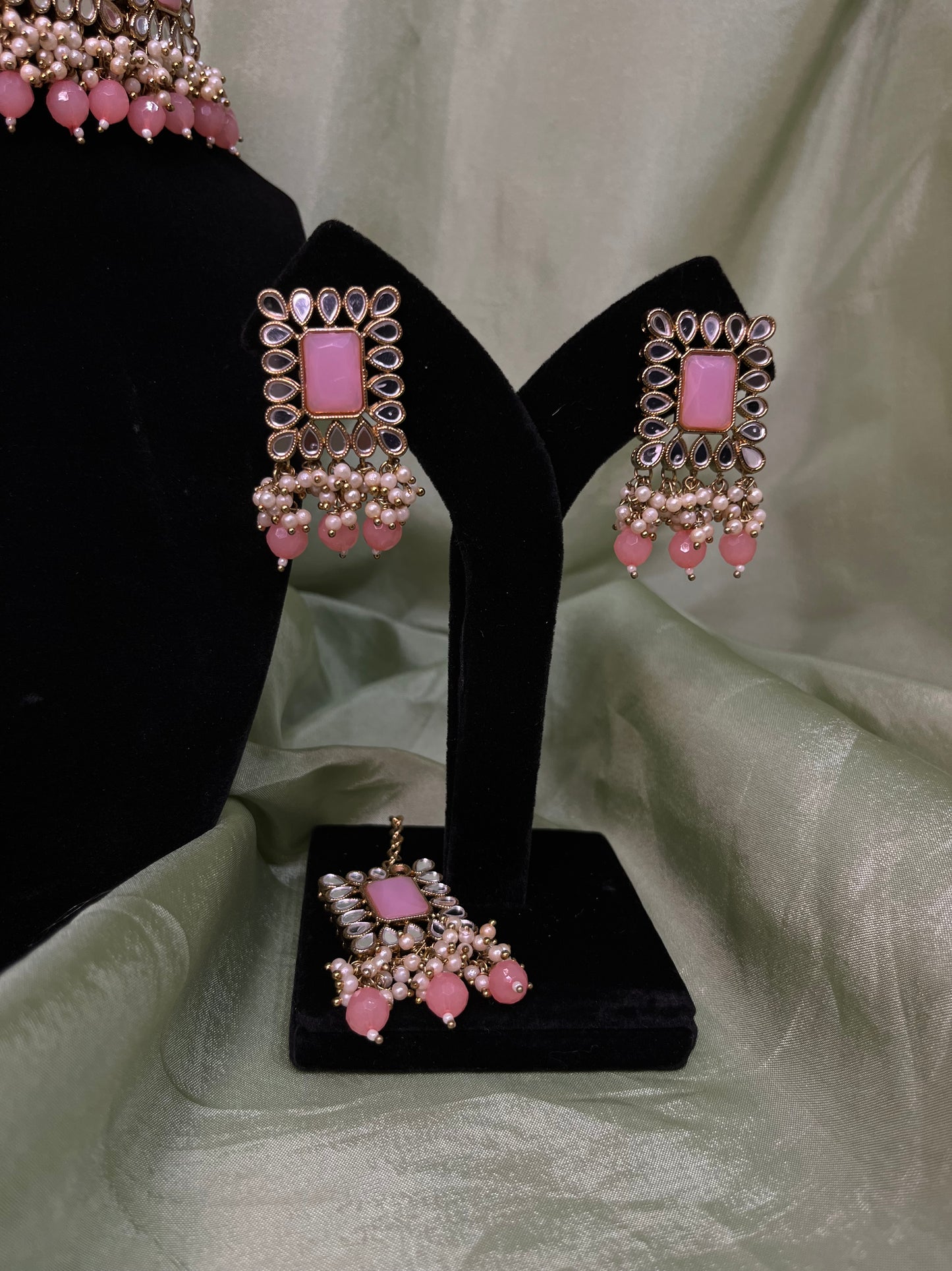 Baby pink mirror choker set