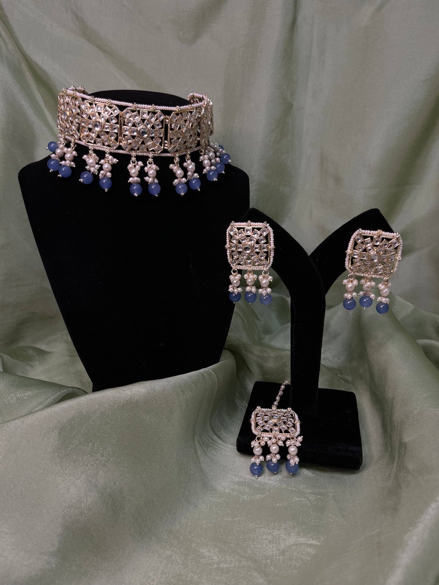 Blue white kundan choker set