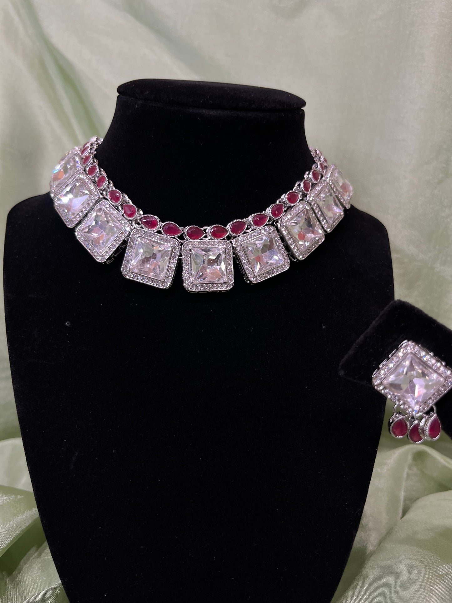 Maroon American diamond set