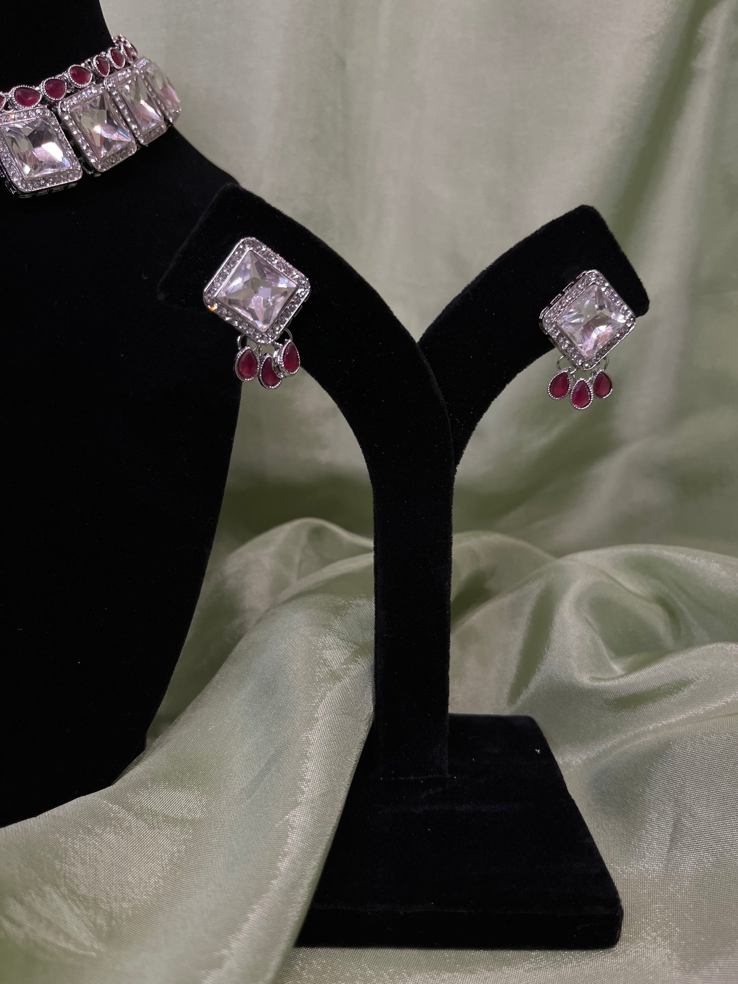 Maroon American diamond set