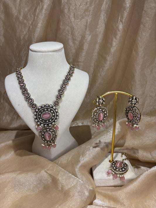 Baby pink necklace set