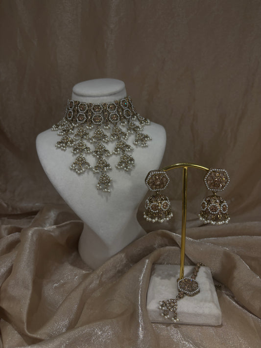 Gold choker set