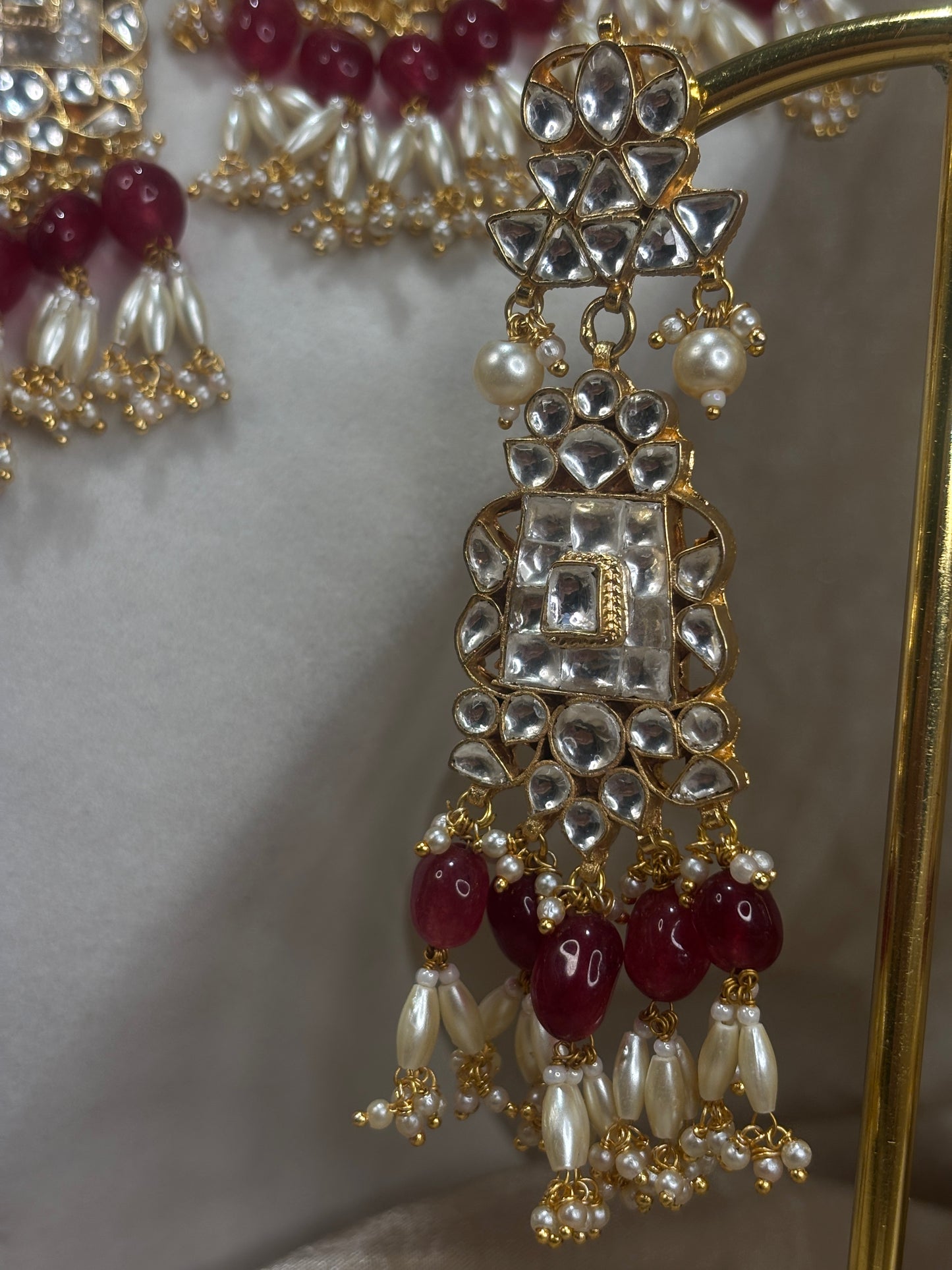 Heavy maroon choker set