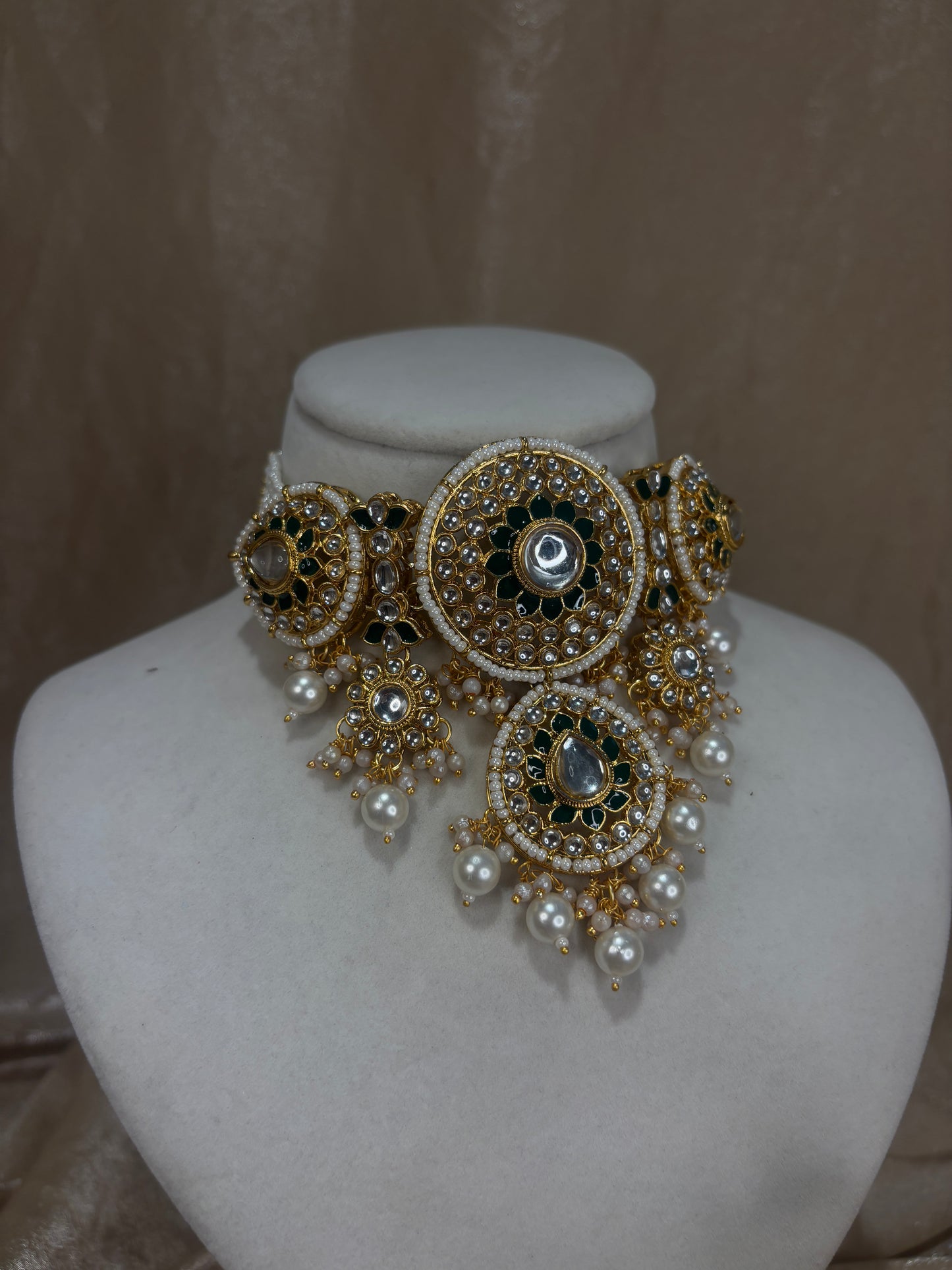 Gold choker set