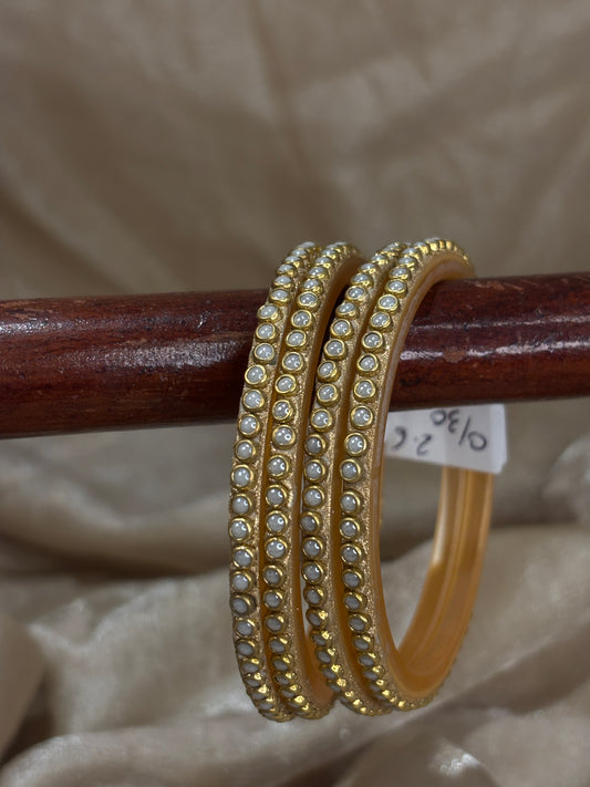 Pearl filler bangle