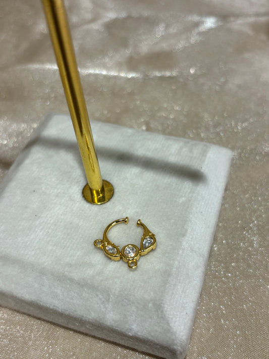 Gold kundan nose ring