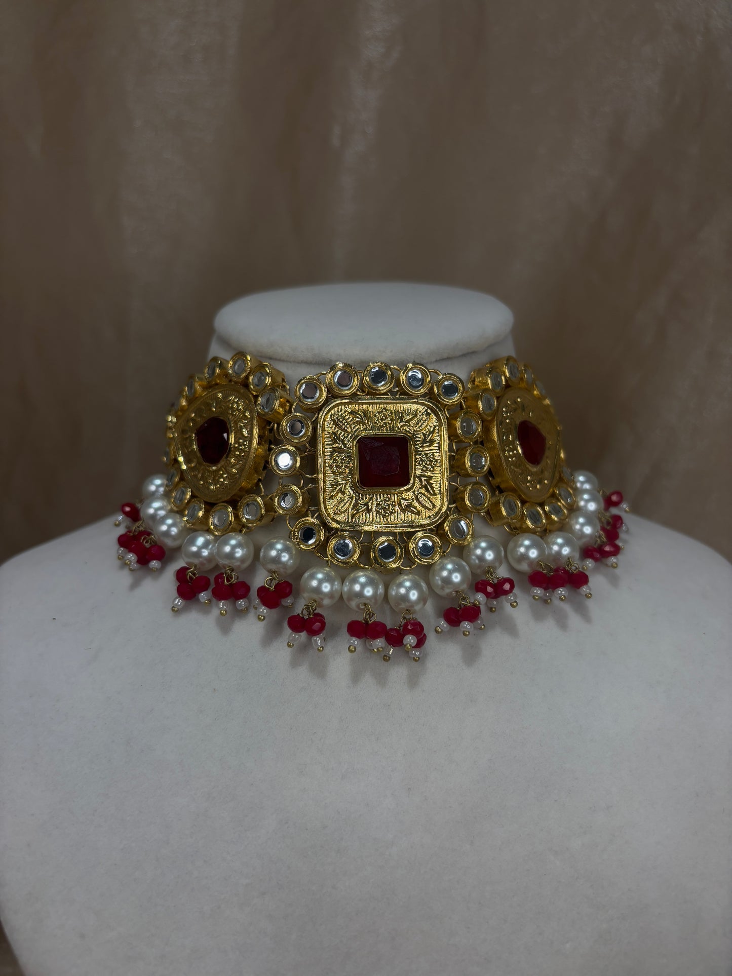 Maroon thappa kundan set