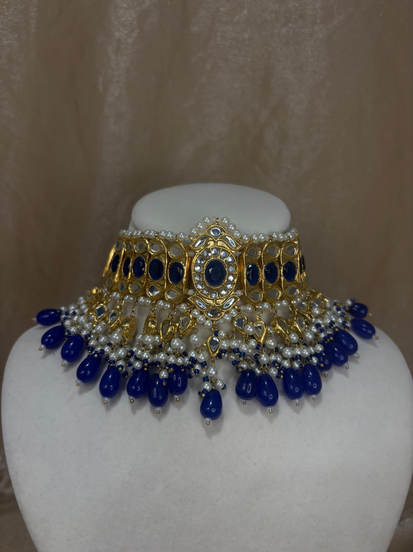 Heavy royal blue thappa kundan choker
