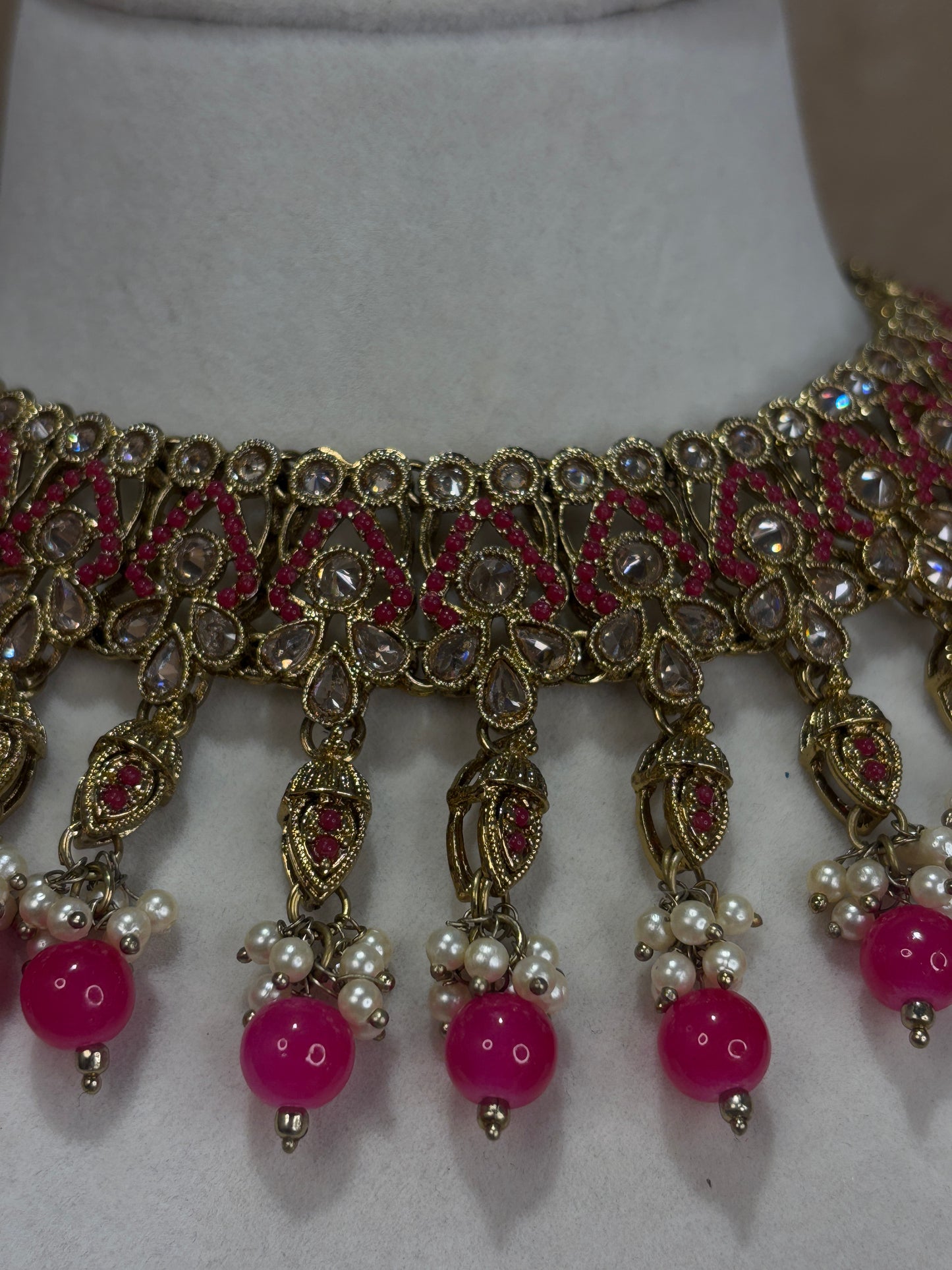 Hot pink necklace set