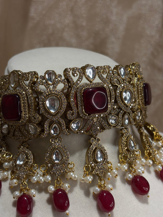 Maroon choker set