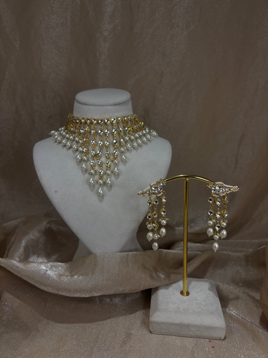 V-shape choker set